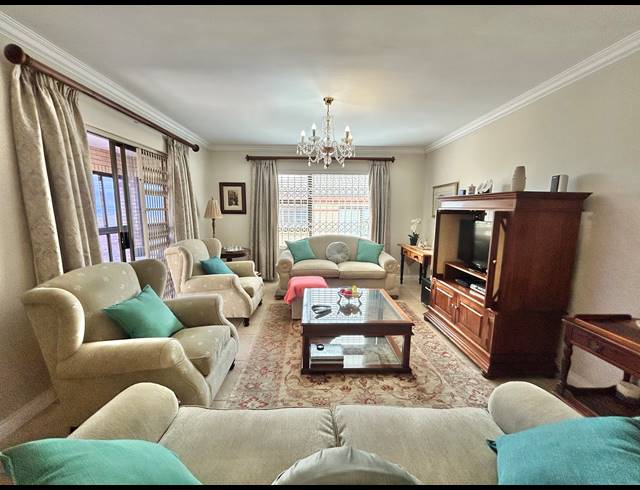 3 BEDROOM FREEHOLD SOLD IN WAVECREST